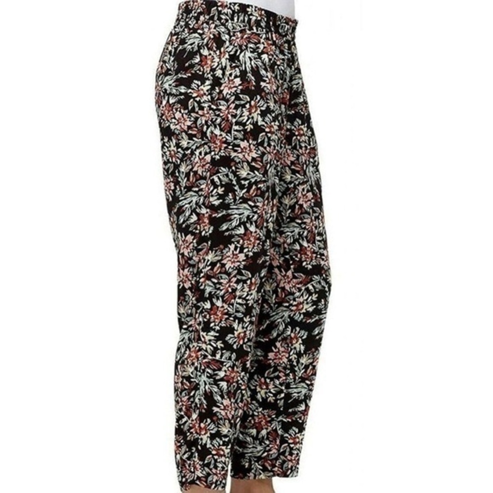 Jessica Simpson Black Pants with Floral Print